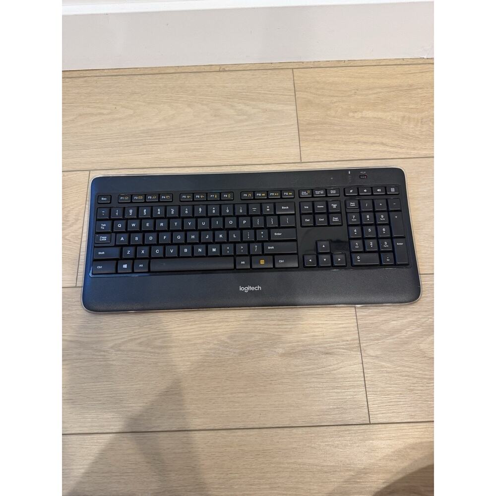 Logitech K800 Wireless Illuminated Keyboard (NO DONGLE)